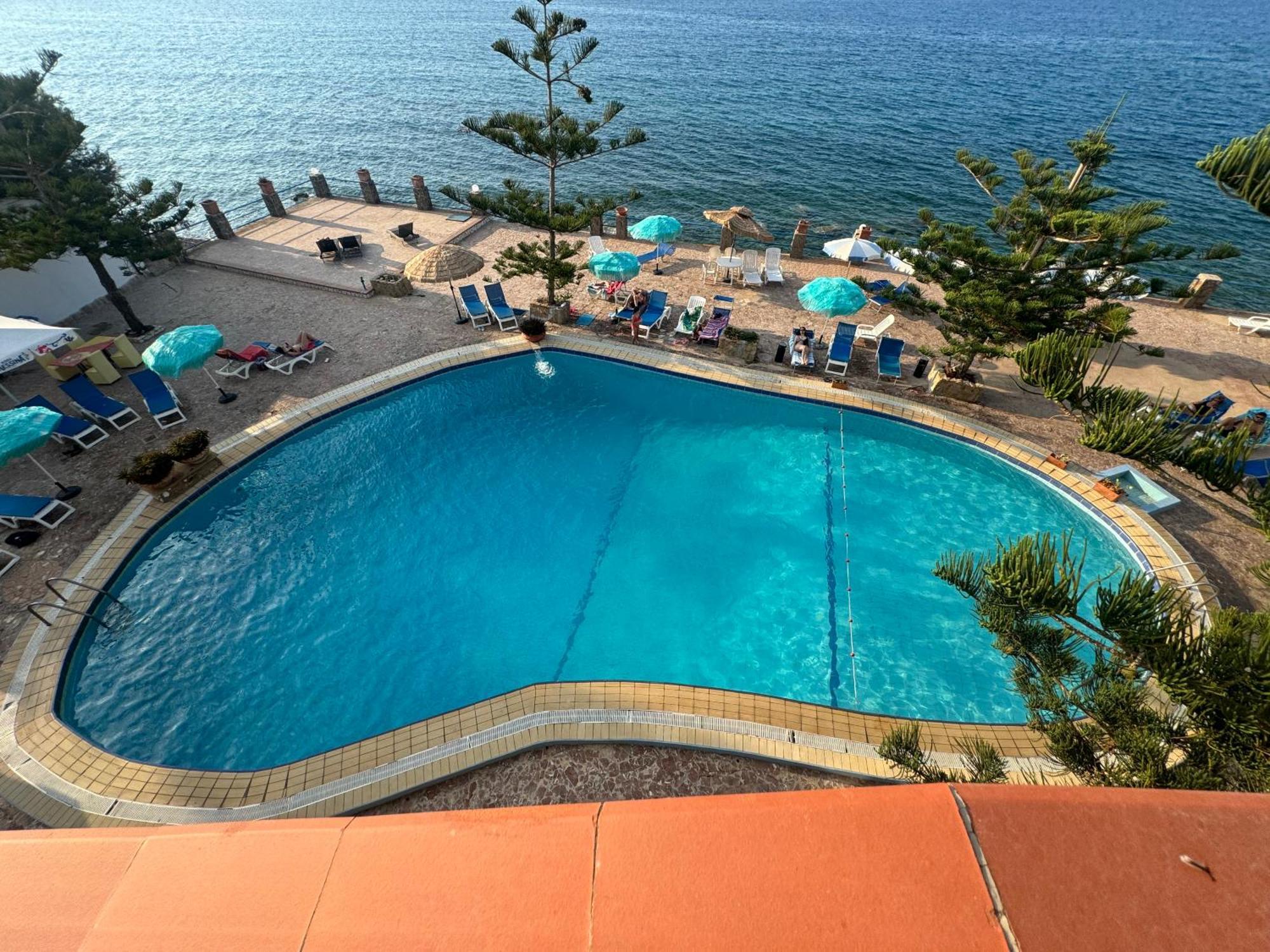 Hotel La Playa Blanca Santo Stefano di Camastra Exterior photo